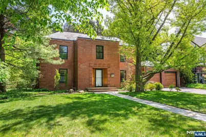 581 Ridgewood Avenue, Glen Ridge, NJ 07028 - Photo 1