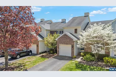 7 Aynsley Court, Montville Township, NJ 07045 - Photo 1