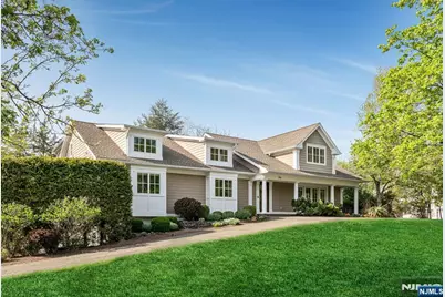 296 Oldwoods Road, Franklin Lakes, NJ 07417 - Photo 1