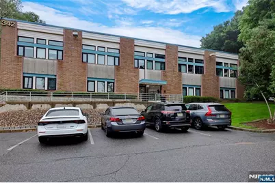 342 Hamburg Turnpike 102 #102, Wayne, NJ 07470 - Photo 1