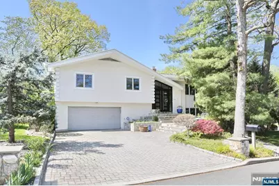 1 Cliff Road, Englewood Cliffs, NJ 07632 - Photo 1