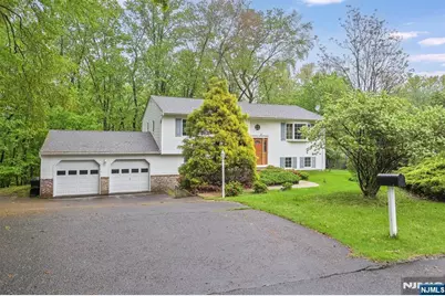 413 Obrien Court, Wyckoff Township, NJ 07481 - Photo 1