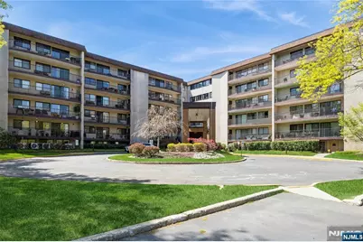 521 Piermont Avenue 409 #409, River Vale Township, NJ 07675 - Photo 1