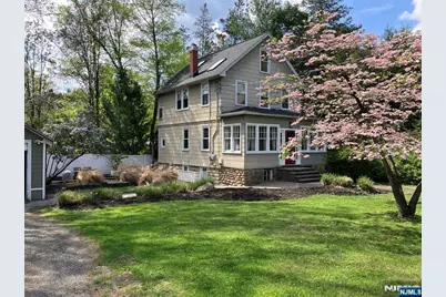 179 Evergreen Street Floor 2 #Floor 2, Hillsdale, NJ 07642 - Photo 1