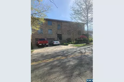 573 Kingsland Avenue, Lyndhurst Township, NJ 07071 - Photo 1