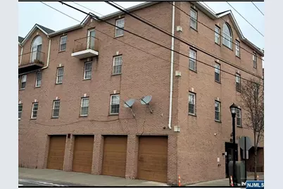 401 Bergenline Avenue 13 #13, Union City, NJ 07087 - Photo 1