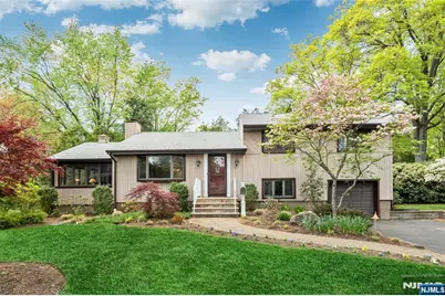 7 Chestnut Place, Ho Ho Kus, NJ 07423 - Photo 1