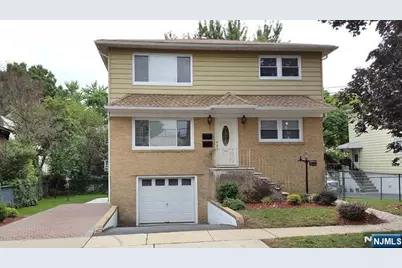 650 Milton Avenue 1A #1A, Lyndhurst Township, NJ 07071 - Photo 1