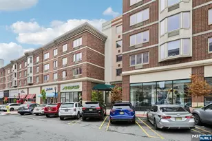 1111 City Pl, Edgewater, NJ 07020 - Photo 1