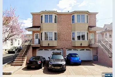 466A Lincoln Street, Palisades Park, NJ 07650 - Photo 1