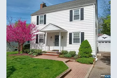 15 N Woods End Road, West Orange Township, NJ 07052 - Photo 1