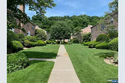 522 Maple Avenue A4 #A4, Ridgewood, NJ 07450 - Photo 1