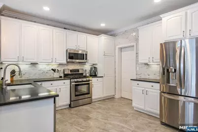 28 Carrington Place, Clifton, NJ 07013 - Photo 1