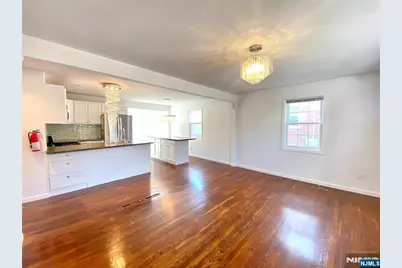 304 Shaler Boulevard 1 #1, Ridgefield, NJ 07657 - Photo 1