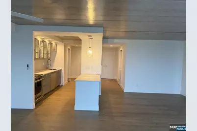 1077 River Road 401N #401N, Edgewater, NJ 07020 - Photo 1