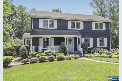 476 Lafayette Avenue, Wyckoff Township, NJ 07481 - Photo 1