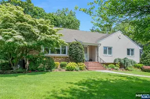 39 Wellesley Rd, Glen Rock, NJ 07452 - Photo 1