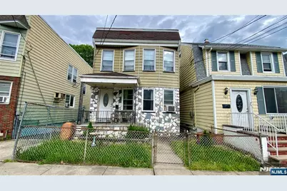 304 Davis Avenue, Kearny, NJ 07032 - Photo 1