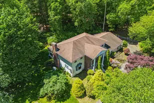 22 Christopher Pl, Saddle River, NJ 07458 - Photo 1