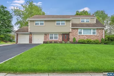 113 Merritt Drive, Oradell, NJ 07649 - Photo 1