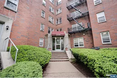 2350 Linwood Avenue 4D #4D, Fort Lee, NJ 07024 - Photo 1