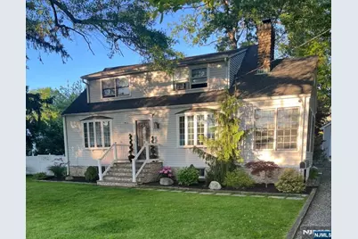 17 West Drive, Montvale, NJ 07645 - Photo 1