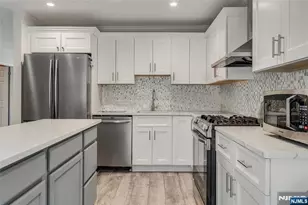 53 Princeton Pl, Wayne, NJ 07470 - Photo 1