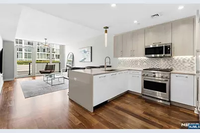 1200 Avenue Port Imp 305 #305, Weehawken, NJ 07086 - Photo 1