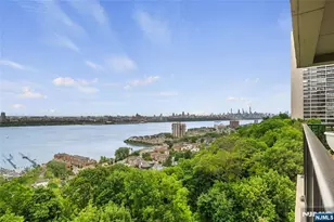 3 Horizon 801, Fort Lee, NJ 07024 - Photo 1