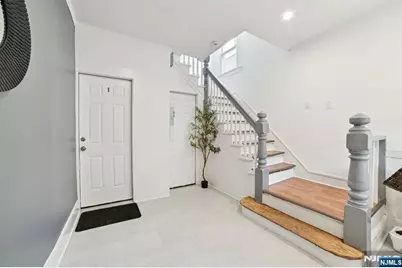 86 Maple Avenue 1 #1, Montclair, NJ 07042 - Photo 1