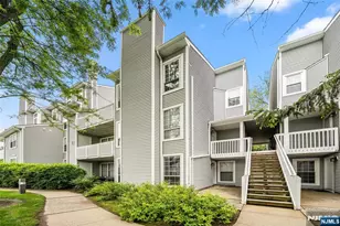 32 Mallard Ct, Englewood, NJ 07631 - Photo 1