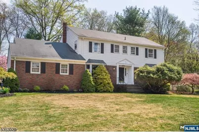 114 Helen Court, Franklin Lakes, NJ 07417 - Photo 1