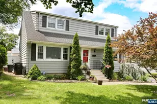 138 Vivyen St, Bergenfield, NJ 07621 - Photo 1