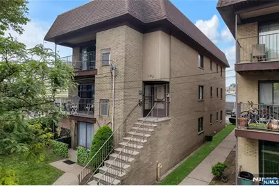 192 25th Street 2A #2A, Bayonne, NJ 07002 - Photo 1