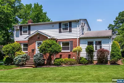 141 Lexington Avenue, Cresskill, NJ 07626 - Photo 1