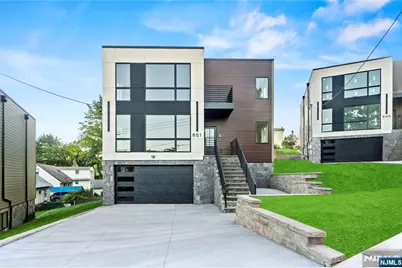 851 Pleasantview Terrace, Ridgefield, NJ 07657 - Photo 1