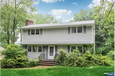 27 Alpine Drive, Alpine, NJ 07620 - Photo 1