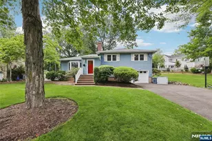 21 Valley Forge Way, Ho Ho Kus, NJ 07423 - Photo 1