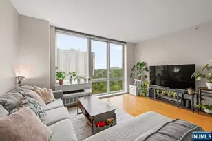 600 12th Street 608, Palisades Park, NJ 07650 - Photo 1