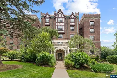 100 Palisade Avenue D42 #D42, Englewood, NJ 07631 - Photo 1