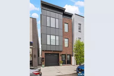 1163 Summit Avenue 2 #2, Jersey City, NJ 07307 - Photo 1