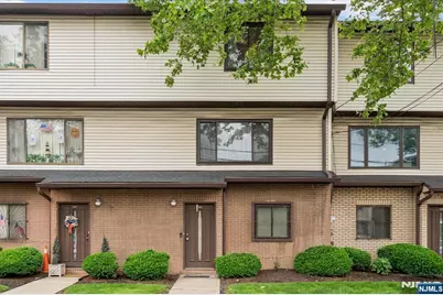 404-406 Chestnut, Newark, NJ 07105 - Photo 1