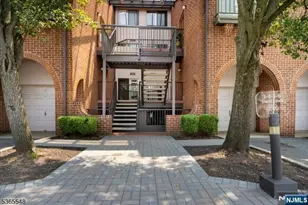 4 Lowell Ct 704, Teaneck Township, NJ 07666 - Photo 1