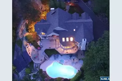 6 Summit, Kinnelon, NJ 07405 - Photo 1