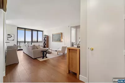 100 Carlyle Drive 9L-N #9L-N, Cliffside Park, NJ 07010 - Photo 1