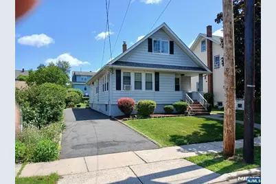 643 6th Avenue, Lyndhurst Township, NJ 07071 - Photo 1