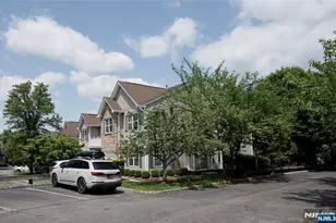 425 Diablo Ct, Mahwah, NJ 07430 - Photo 1