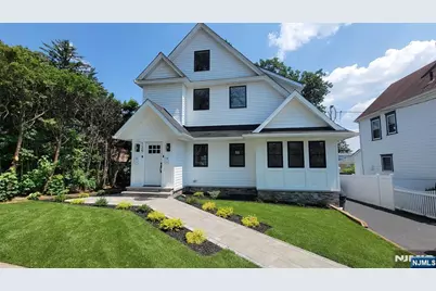 125 Franklin Avenue, Hasbrouck Heights, NJ 07604 - Photo 1