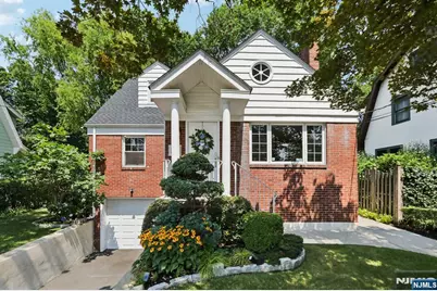 323 E Oakdene Avenue, Leonia, NJ 07605 - Photo 1