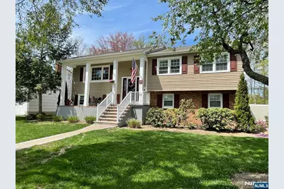 21 Laurel Court, Paramus, NJ 07652 - Photo 1